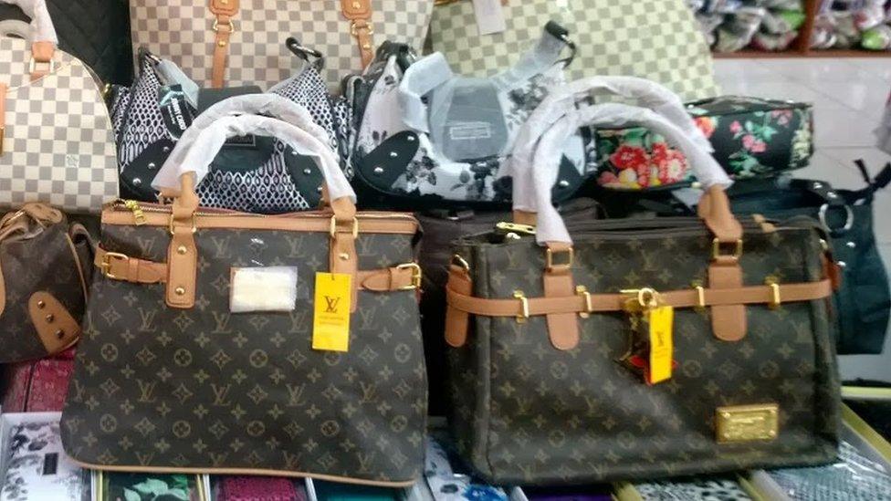Buy Fake Louis Vuitton Bag