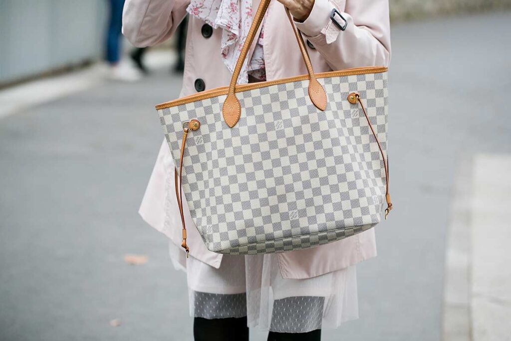 Buy Louis Vuitton Replica Totes